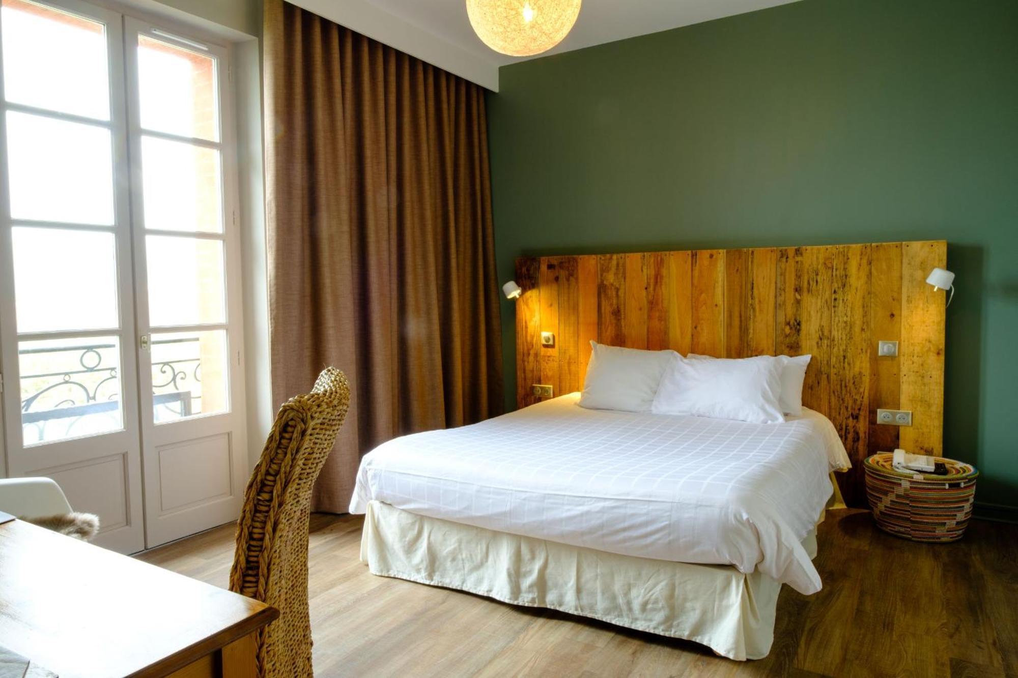 Hotel & Le Moulin De 3*